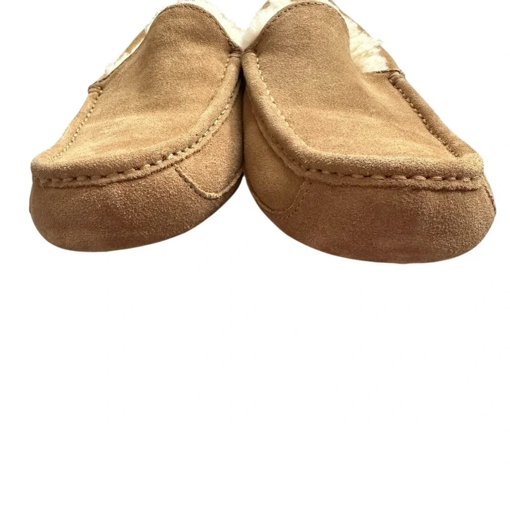 UGG ASCOT TAN SUEDE SLIPPERS SIZE 8